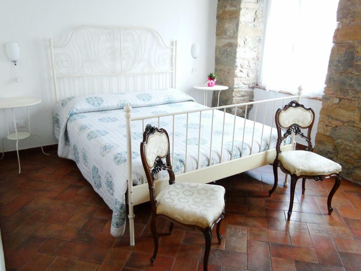 B&B Gens Julia Триест Екстериор снимка
